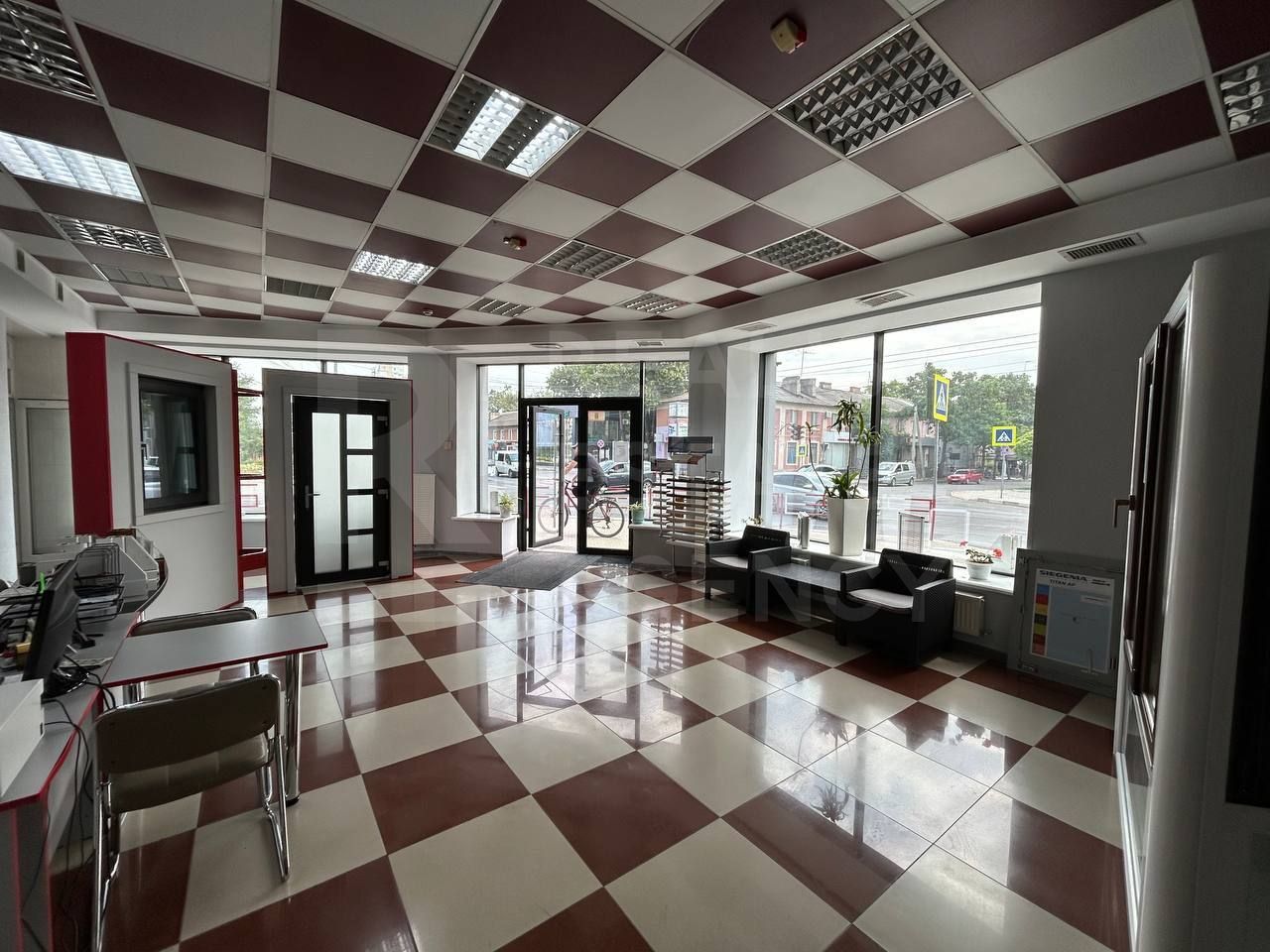 Vânzare, spațiu comercial, 370 mp, str. Mihai Viteazul, Bălți - Poză 8