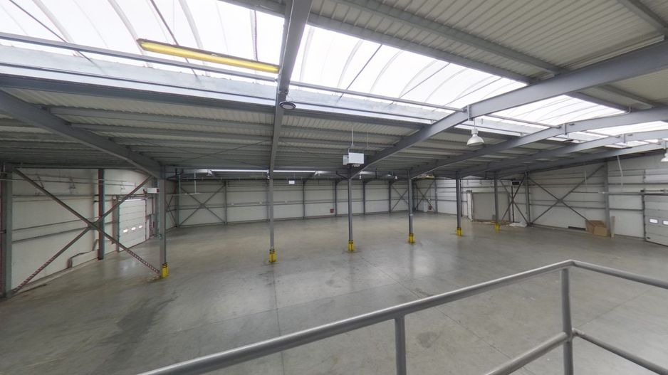 HALĂ INDUSTRIALĂ 854 MP 0% COMISION 3eur/mp - Poză 1