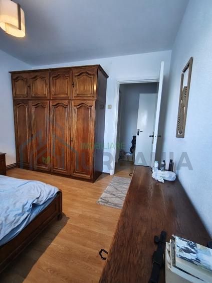 Închiriez apartament 3 camere Zona Podu Ros |Cantemir ,Etaj 3 Vedere Palas - Poză 8