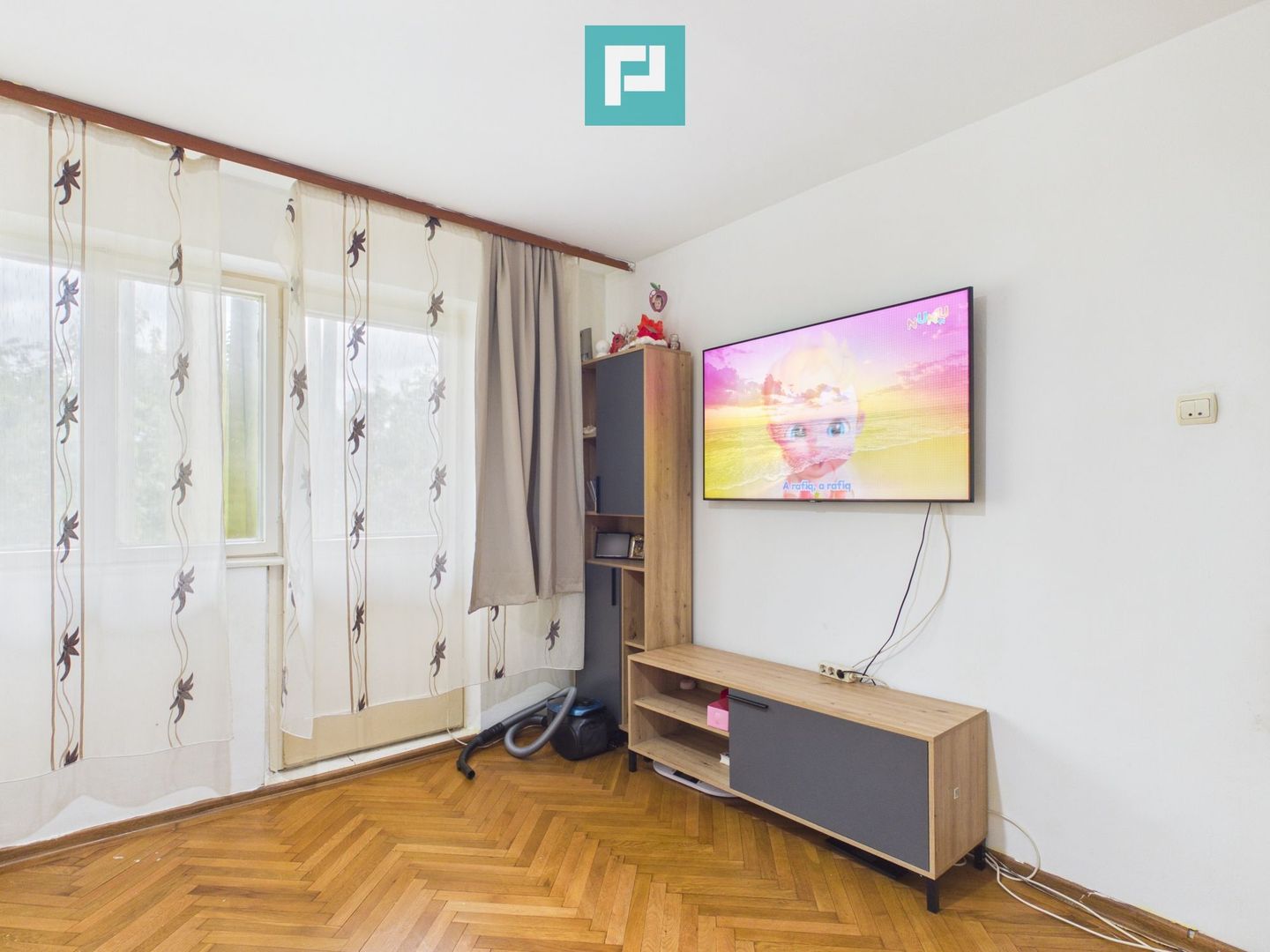 Apartament 3 camere Etaj 3 Zona Aurel Vlaicu - Poză 3