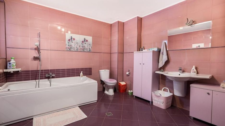 Vila superba de vanzare in apropiere de padure Pantelimon - Poză 23