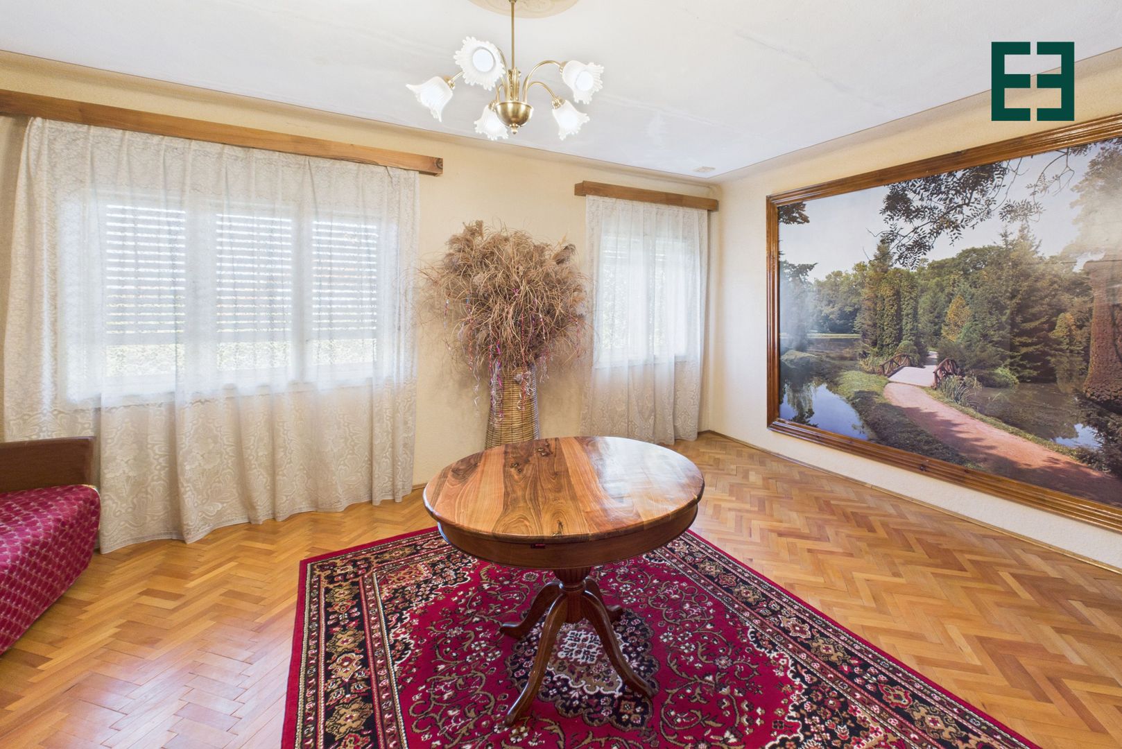 Casă cu 10 camere și 1437 mp teren în Ineu - Arad - Poză 19