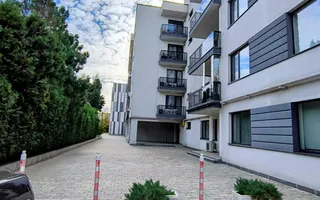 Iancu Nicolae- Gradina Zoologica- Jolie Ville- Loc parcare - Poză 15