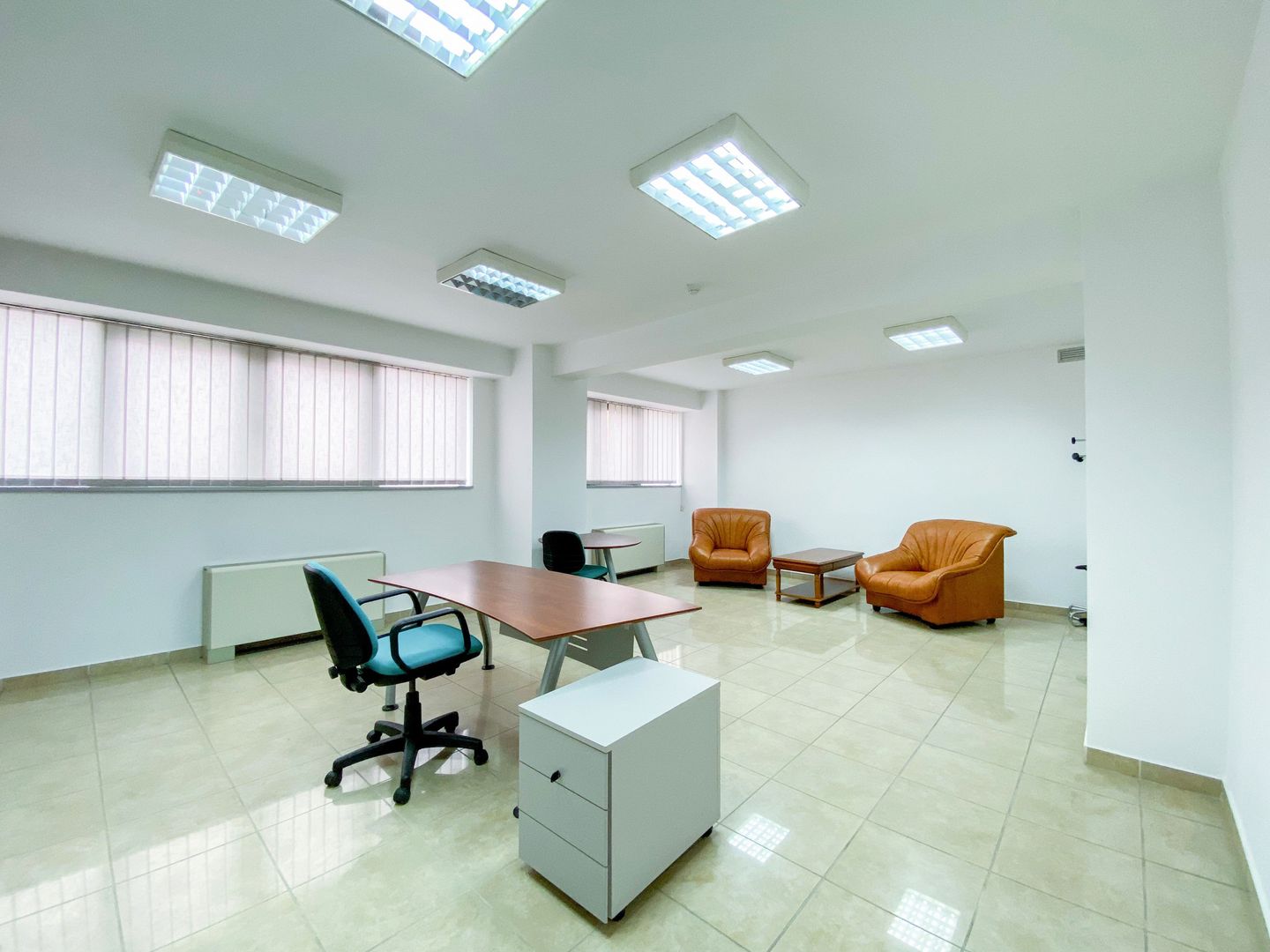 De inchiriat in cladire birouri P+5 etaje – PARTER - Poză 19