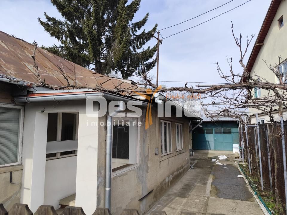 Casa Baicoi Central - Poză 1