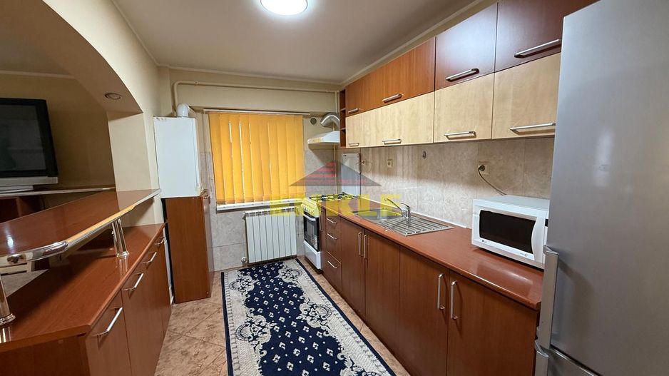 De închiriat apartament 3 camere – Zona Primăverii - Poză 4