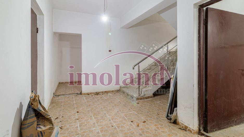 Inchiriere imobil - cu garaj si curte - birou/clinica/gradinita - Poză 24