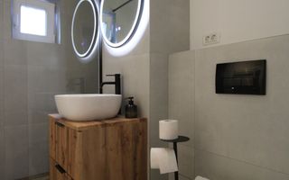 Aradului, 2 camere, centrala proprie - Poză 11