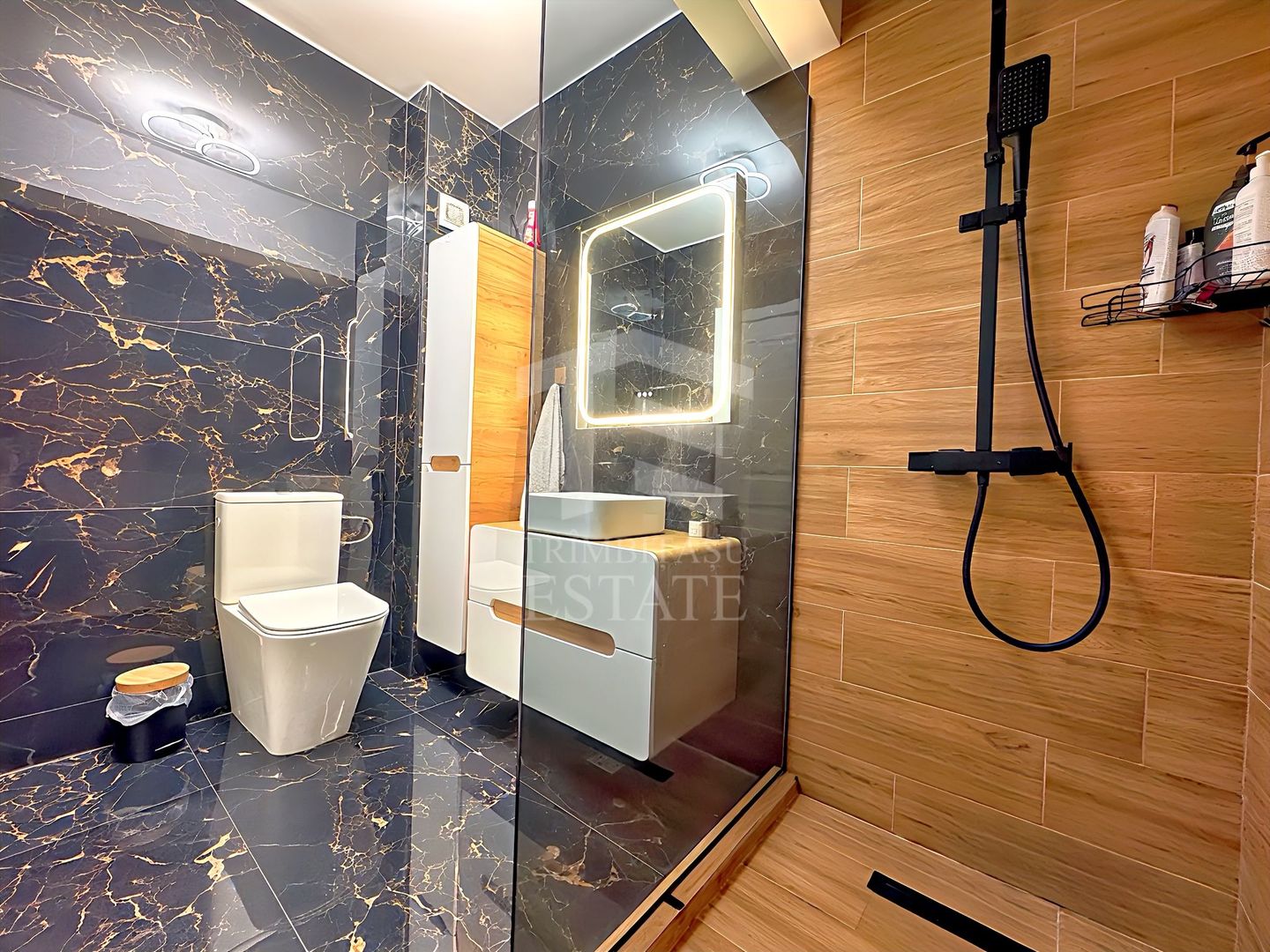 3 camere decomandat bucatarie inchisa 79mp Grand Arena parcare inclusa - Poză 4