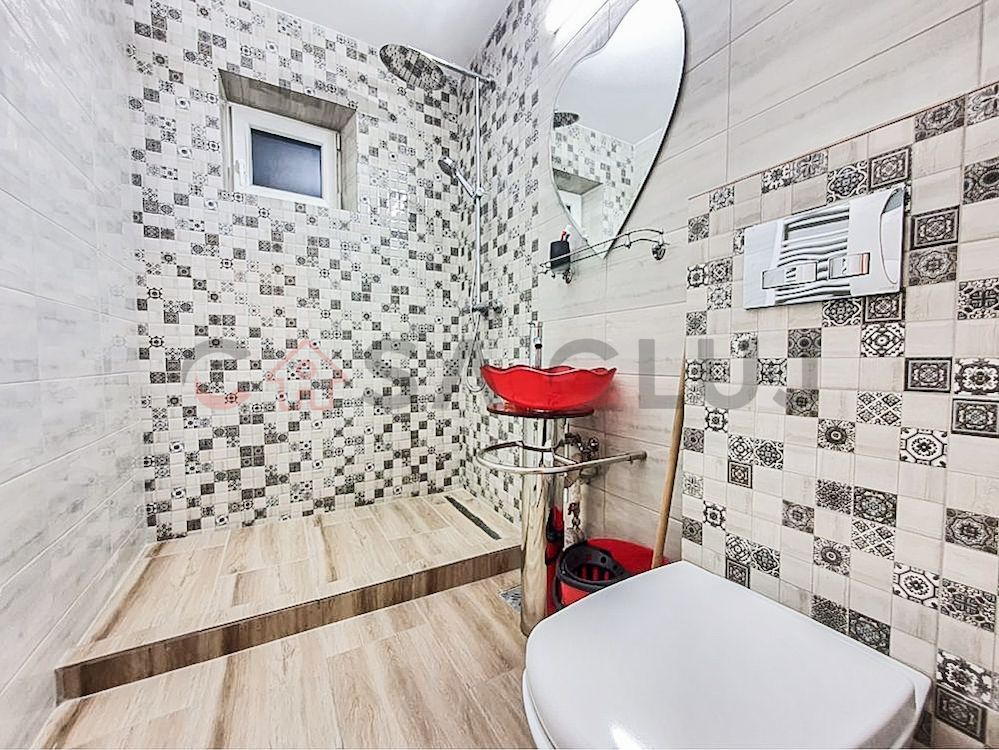 Apartament modern, etaj intermediar, orientare sud-est, zona linistita - Poză 3