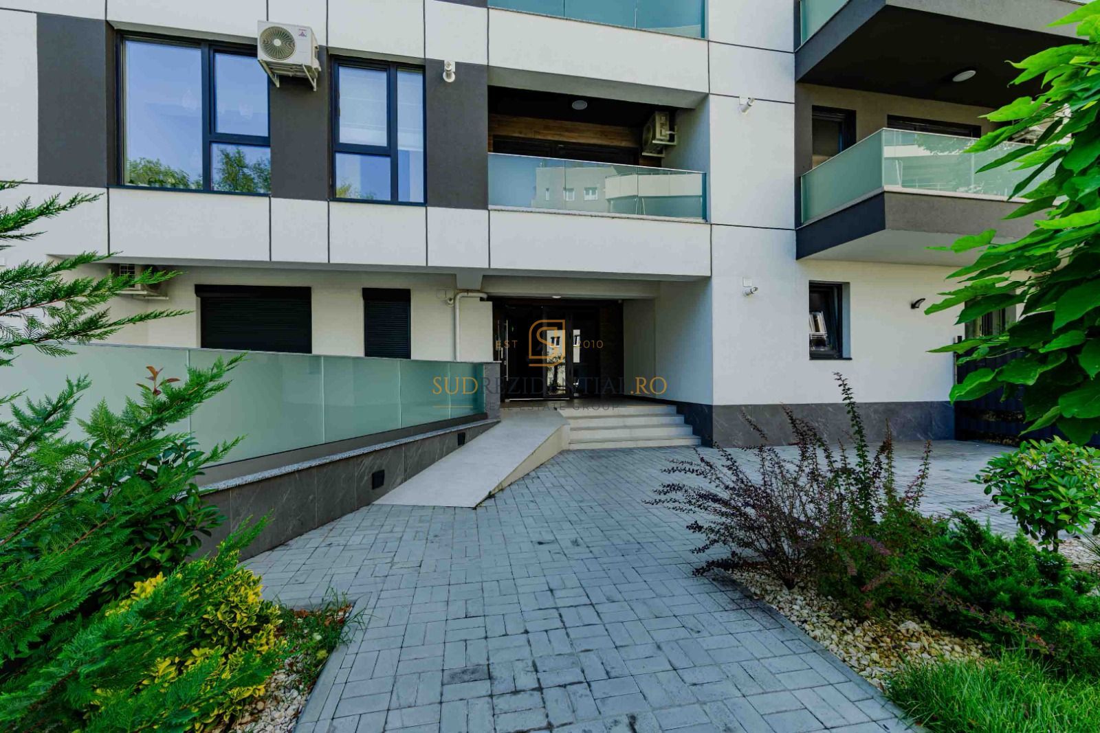 Apartament Premium 3 Camere zona Eroii Revoluției 99,6 mp - Poză 29