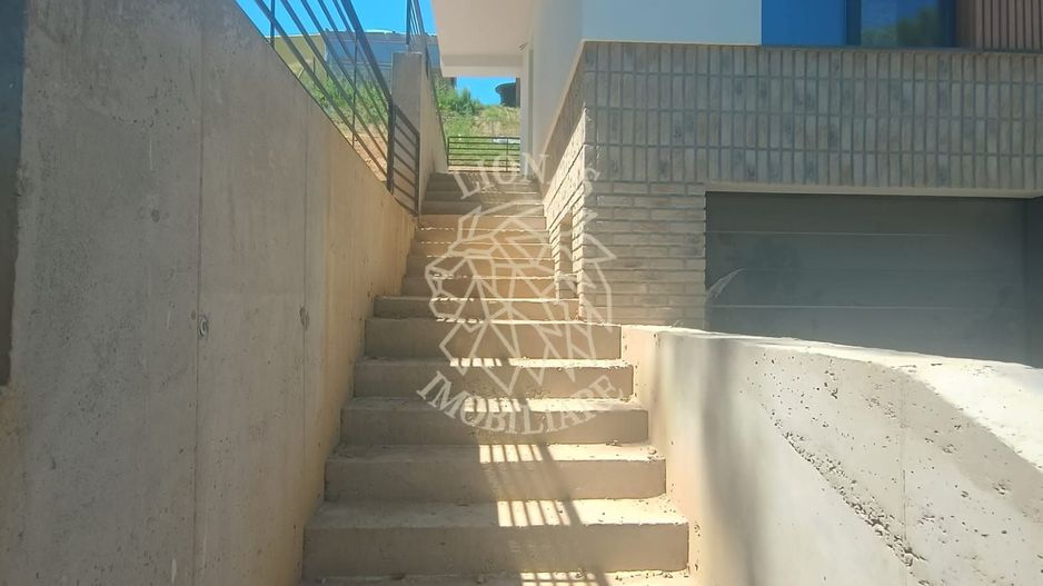 2 Case in Duplex 4 camere 125 mp-curte-terasa 37 mp -garaj-Tauti - Poză 4