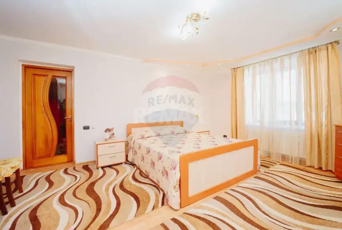 De Vinzare Casa în 2 nivele or. Orhei, - Poză 23
