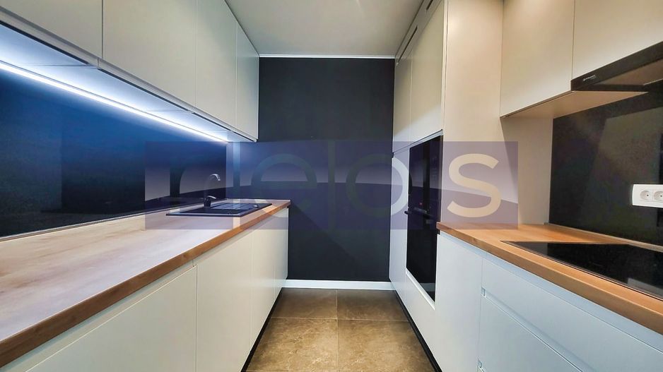 ONE PLAZA HERASTRAU | 2 CAMERE | LOC DE PARCARE | ULTRAFINISAT | - Poză 2