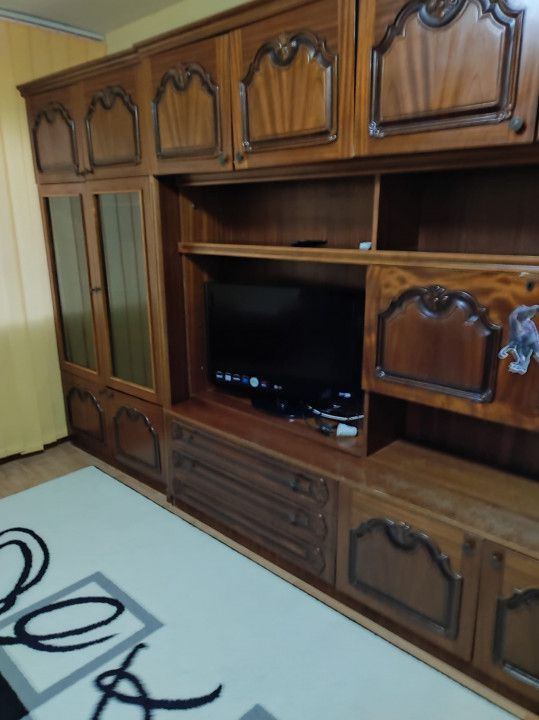 Inchiriere apartament 3 camere, Trivale complex 2 - Poză 10