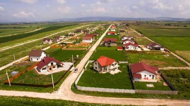 Teren extravilan neimprejmuit pe o suprafata de 18.500 mp, Sanpetru, Brasov - Poză 1