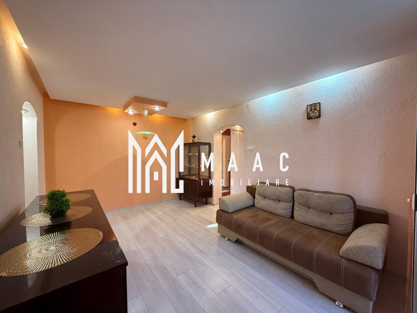 Apartament 2 camere | Etaj 1 | Balcon | Renovat | Central - Poză 10