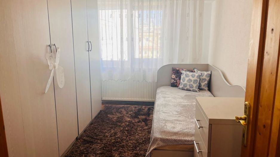 Apartament ultracentral, 3 camere, cu priveliste impresionanta, langa Mercur - Poză 22