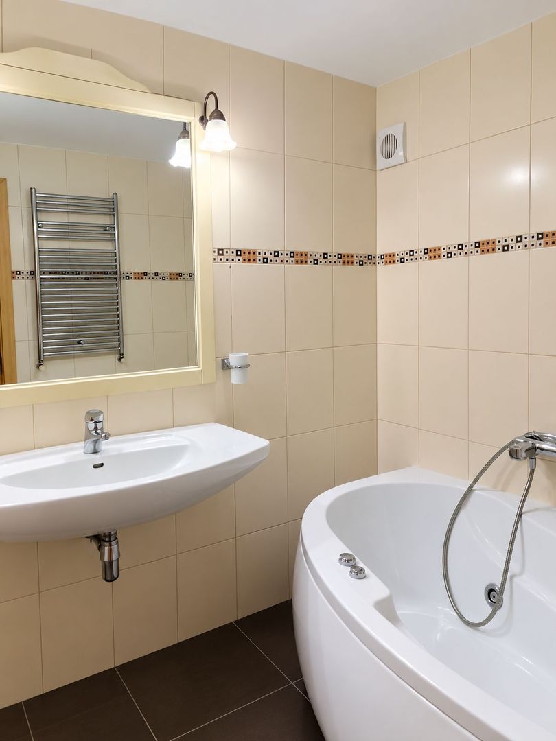 Bălcescu – Apartament pe 2 niveluri, 68 mp | Centrală proprie | Lângă Moisil - Poză 3