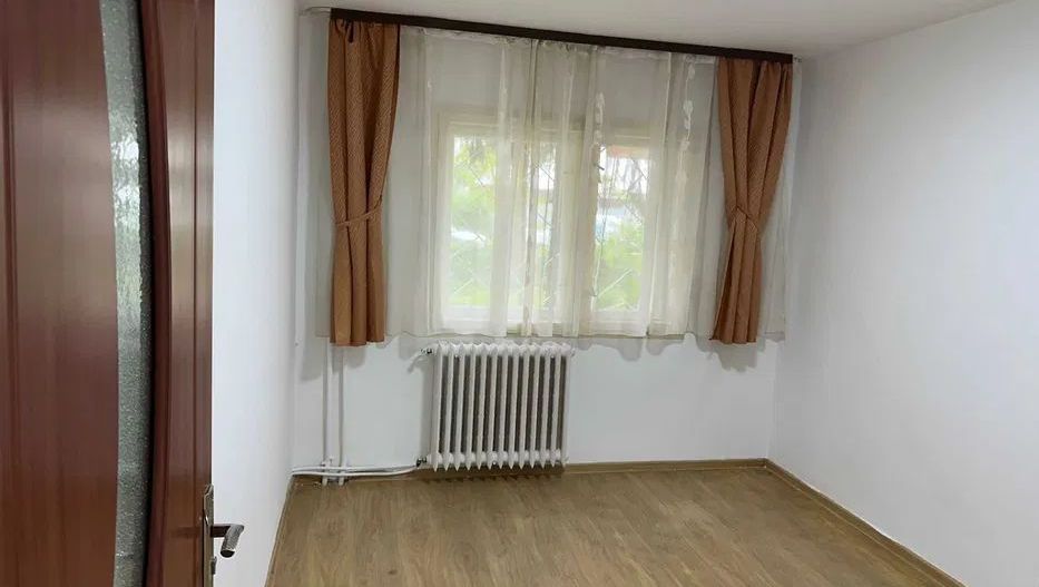 3 camere decomandate zona Piata Zorilor - Poză 1