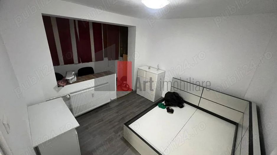 Apartmant cu 3 camere in zona Grivitei/1Mai/Piata Chibrit - Poză 2