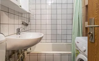 Garsoniera decomandata lăngă Avantgarden Bartolomeu - Poză 11