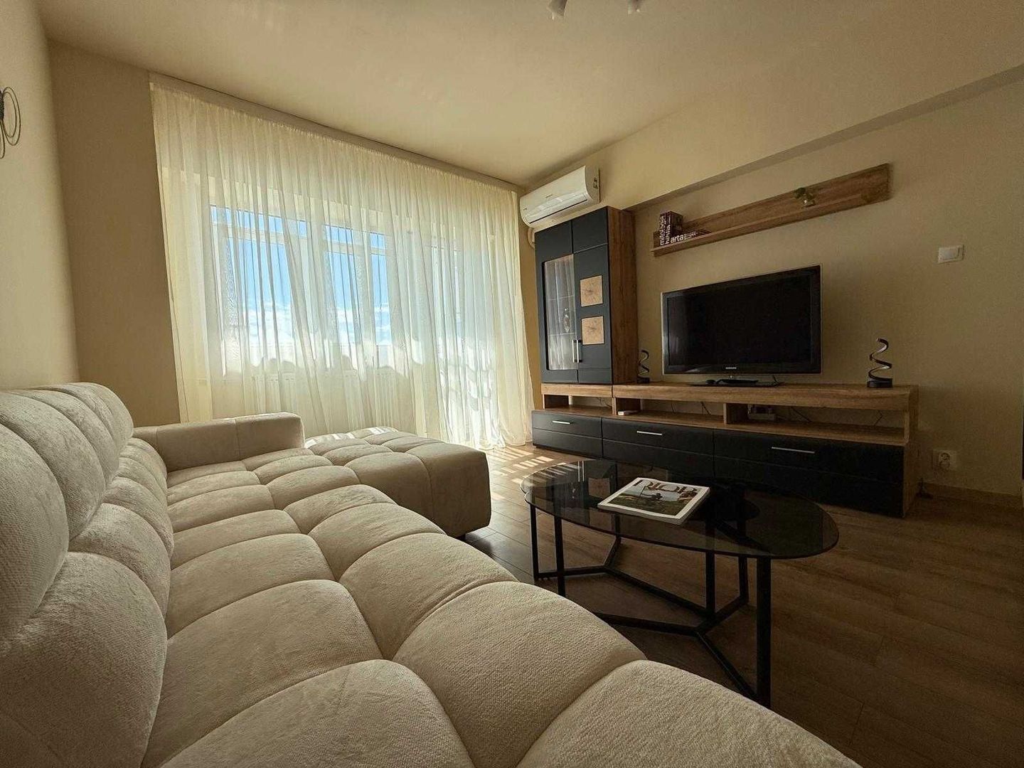 Apartament exclusivist 4 camere, vedere panoramică, Piața Victoriei – Titulescu - Poză 1