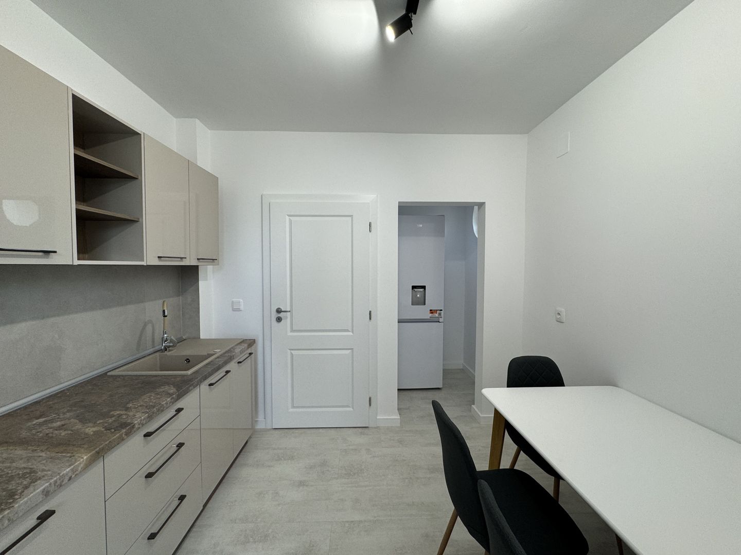 Apartament nr.4 cu 1 camera mobilat si utilat - Poză 15