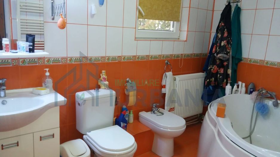 Casă cu etaj, 4 dormitoare, 1750 mp teren, Ciurea – 16 km de Iași - Poză 4