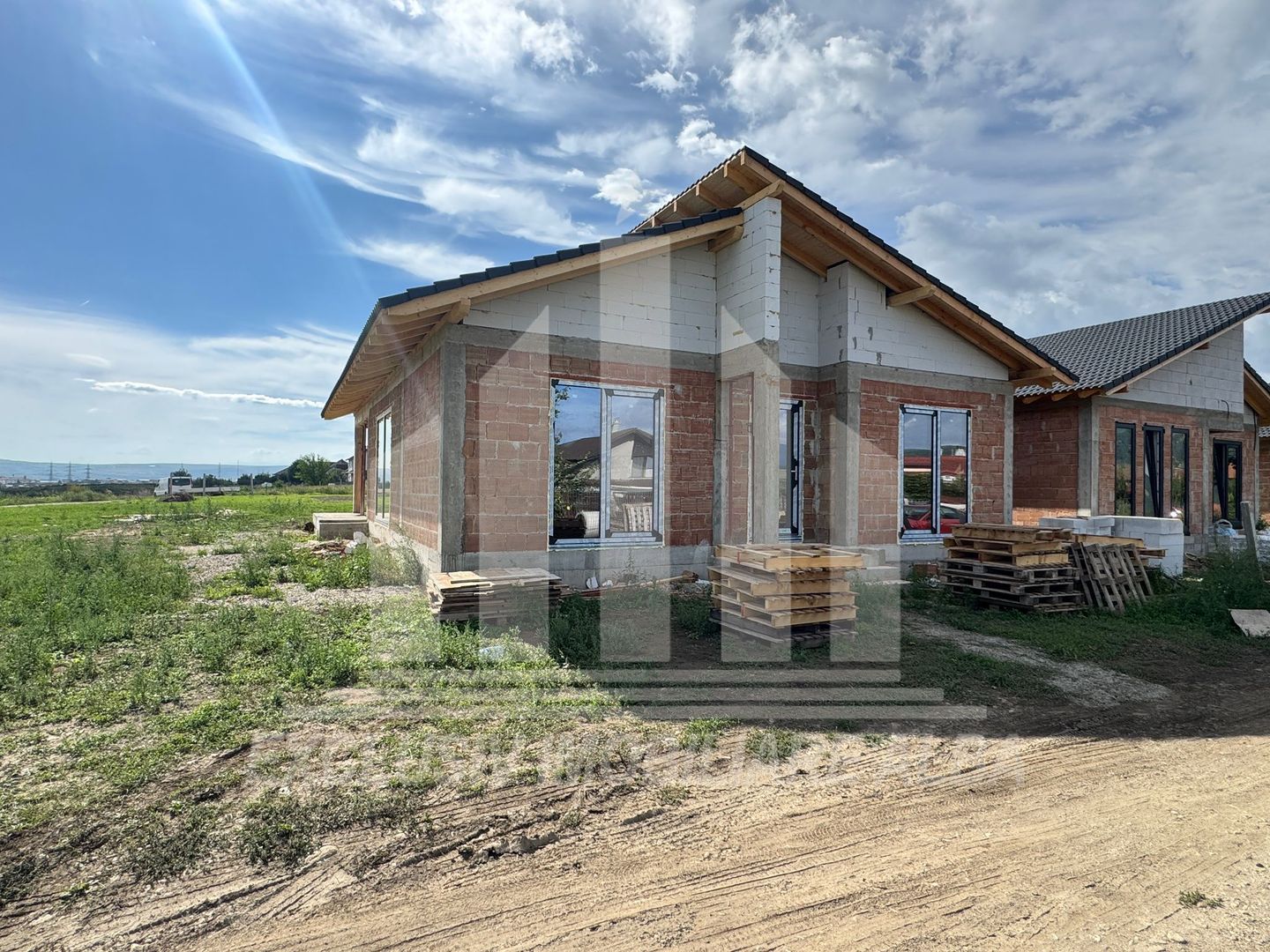 Casa individuala de vanzare, Orizont - Poză 1