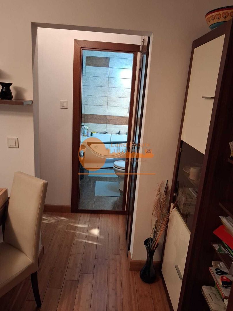 Apartament 2 camere (transformat in 3) la 2 min Metrou Aurel Vlaicu - Poză 2