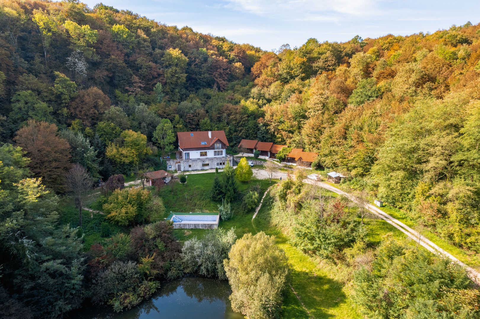 Domeniu în satul Căprioara - Poză 28