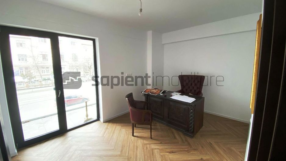 Ap.cu 3 camere central Crisana Residence - Poză 3