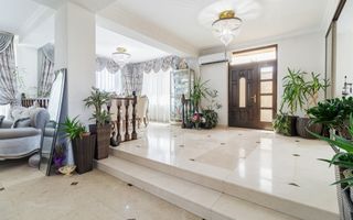 Vila impresionata 550mp util, 300mp teren - Poză 3
