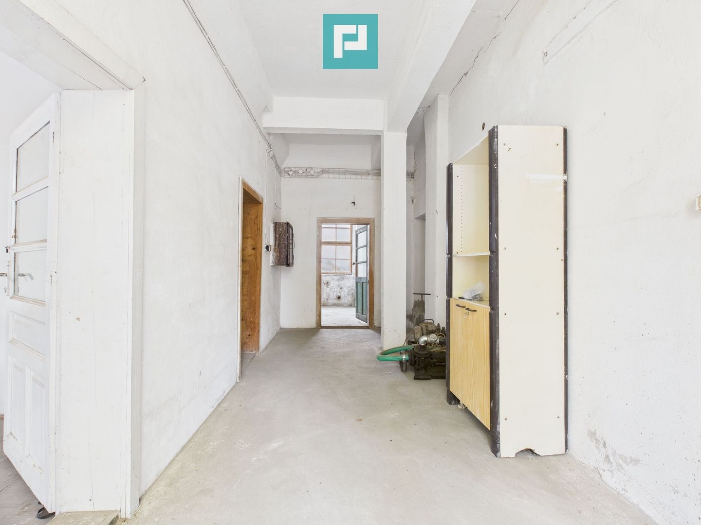 Spațiu de producție cu 4 camere în Periam - Poză 2