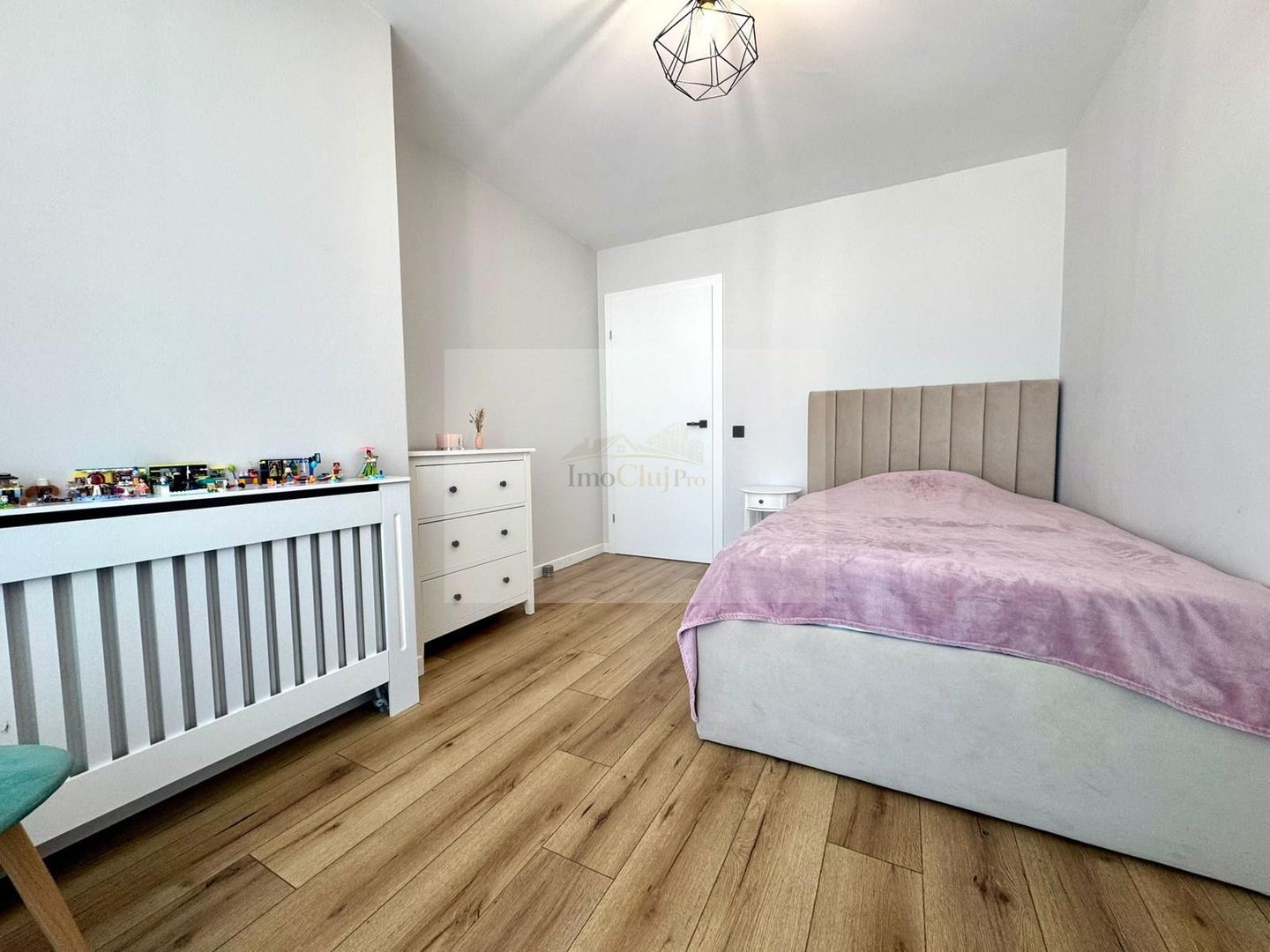 Vânzare  3 camere Grigorescu- -etaj 5/10-2 băi- parcare subter- terasa - Poză 15