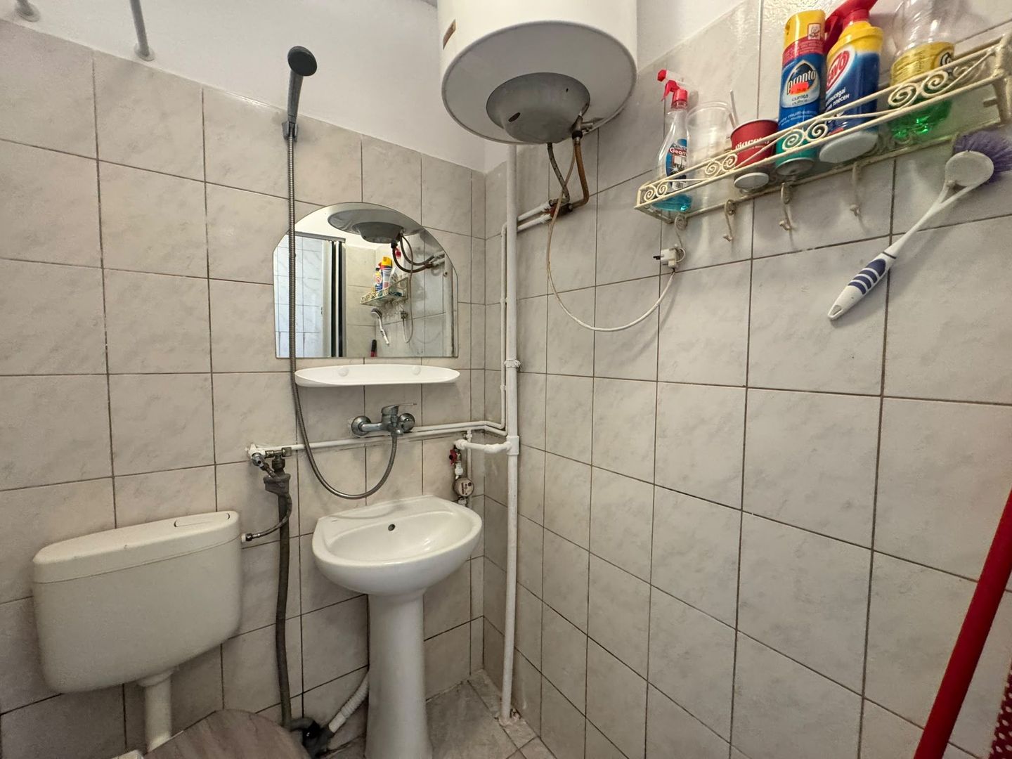 Garsoniera la parter zona Stefan Cel Mare - Poză 7