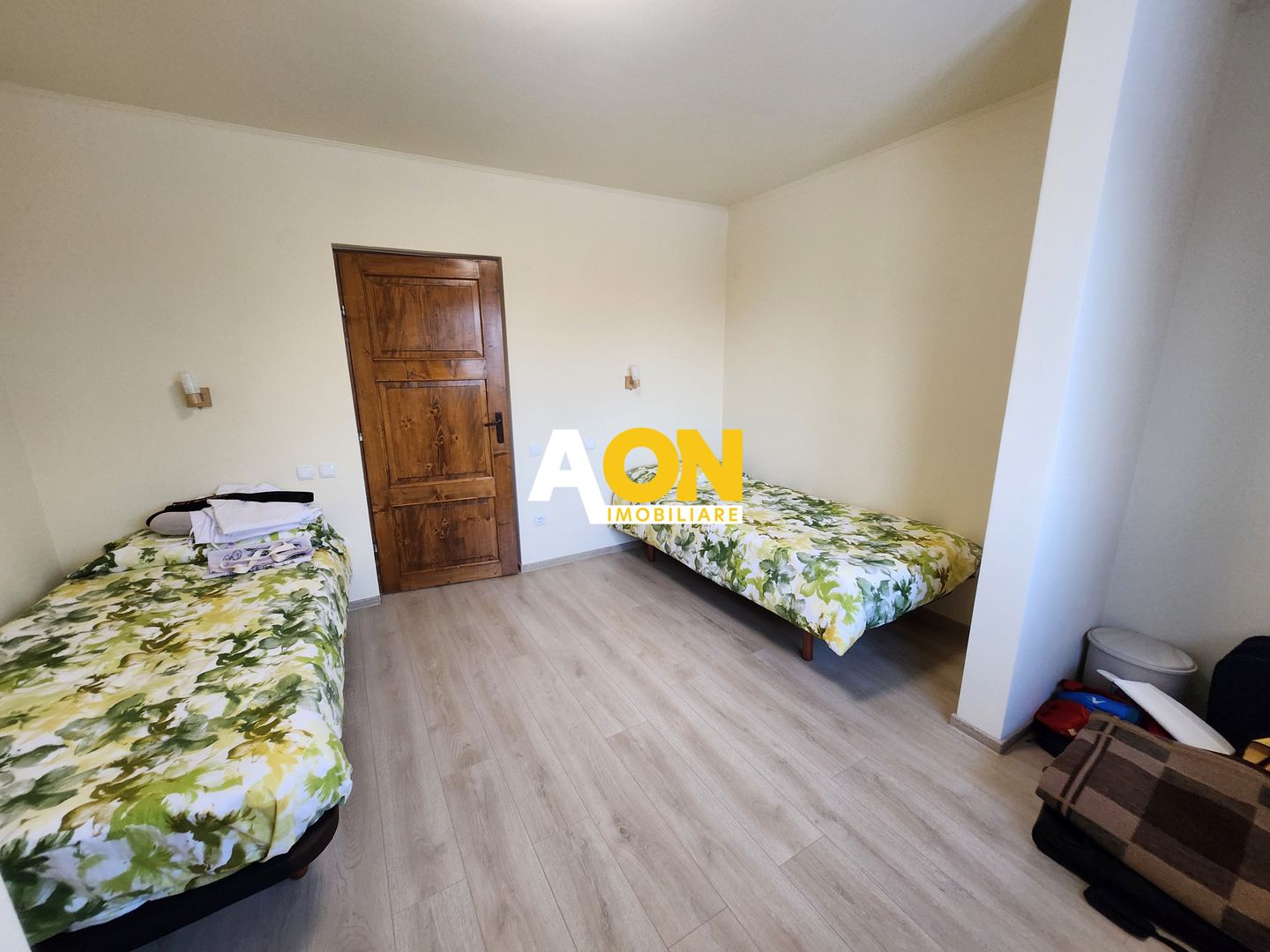 De vanzare casa 6 camere 8142 mp teren in Oarda de Sus - Poză 15