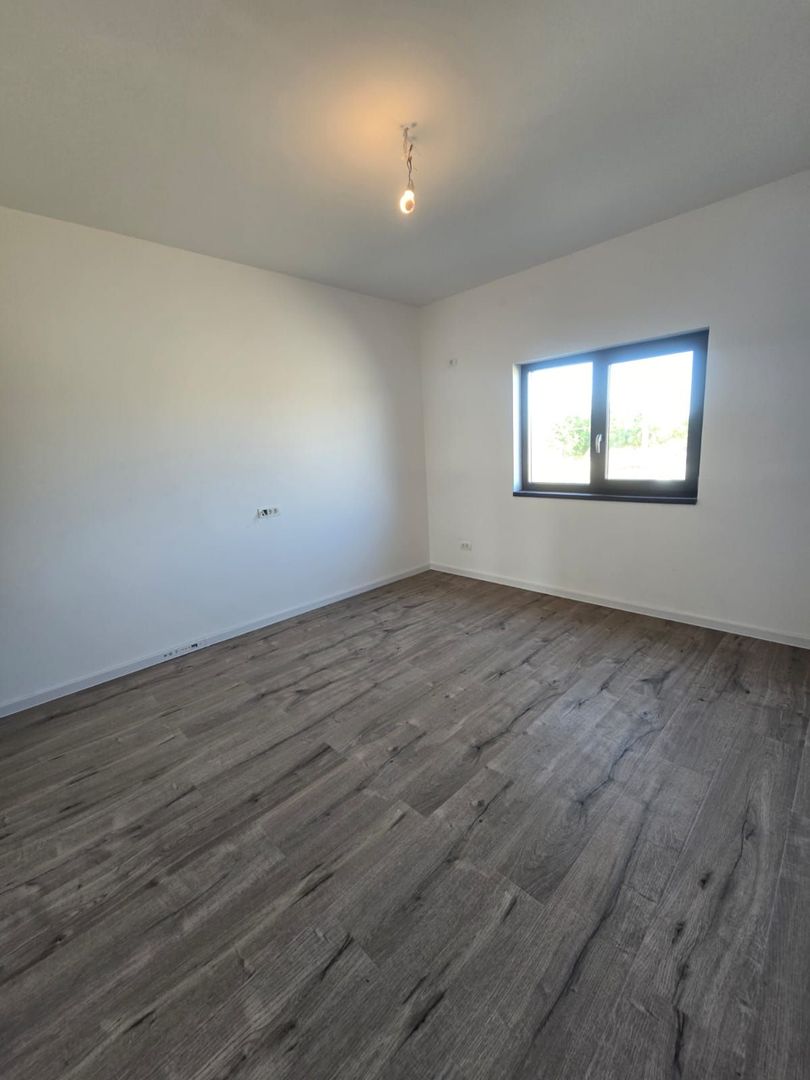 Duplex de vânzare în Timișoara, zona Metro 2 | 3 dormitoare, 2 băi - Poză 12