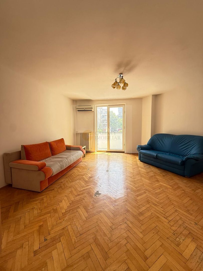 Garsoniera cu balcon | 30 mp  | Piata Mihail Kogalniceanu |  Etaj 1 - Poză 2