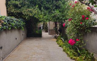 Vila frumoasa ,localizata central\ Unirii Square\Proprietar - Poză 4