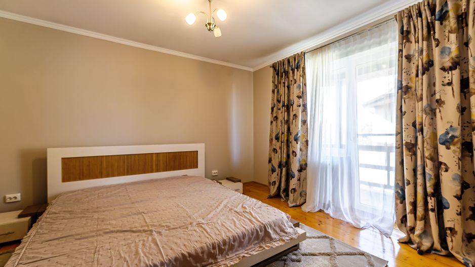 Casă înșiruită în Gradiște cu garaj - Poză 3