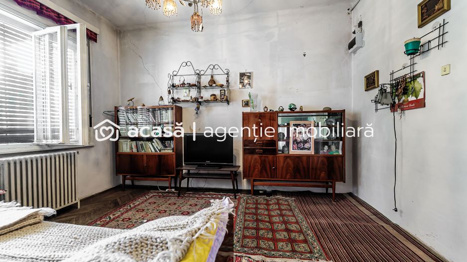Casă cu 4 camere Augustin Doinaș - Poză 2
