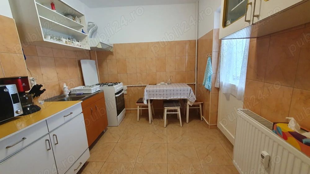 Apartament 3 camere, 3 balcoane, Teiul Doamnei – bloc reabilitat - Poză 4