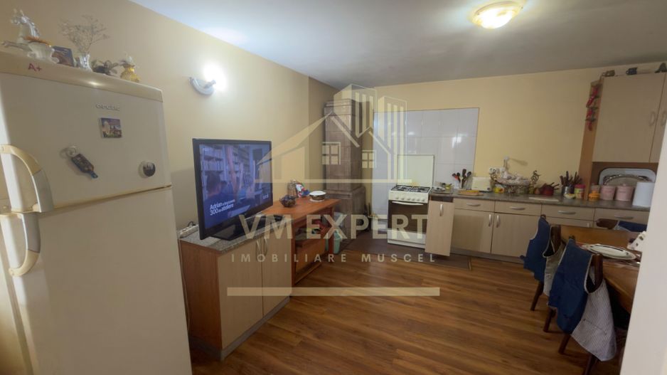 CASĂ 6 CAMERE TEREN 456 MP CENTRU CANPULUNG - Poză 53