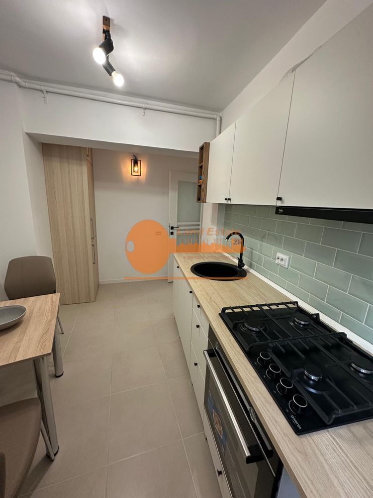 Apartament 2 camere – Piața Victoriei – Prima închiriere după renovare - Poză 4
