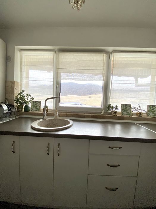 Apartament 3 camere, pe 2 niveluri, Florești, zonă centrala. - Poză 4