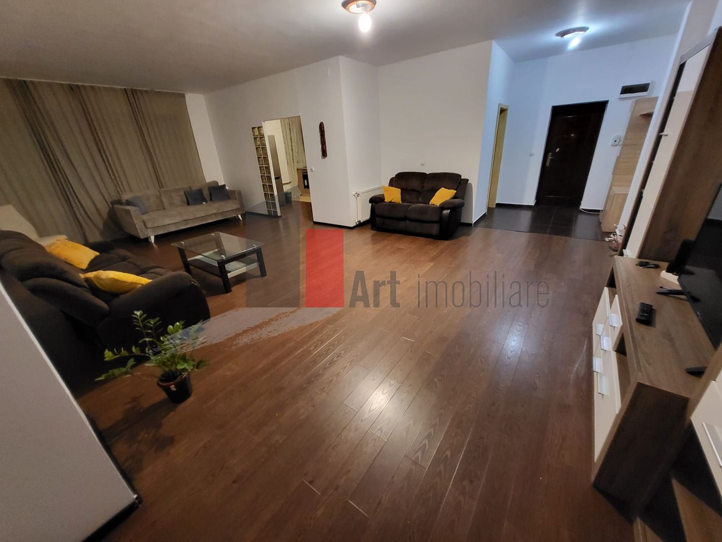 Apartament cu 3 camere de vanzare in zona Straulesti - Poză 22