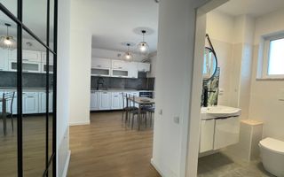 Apartament spatios cu 3 camere in zona Pietei Mihai Viteazul - Poză 11