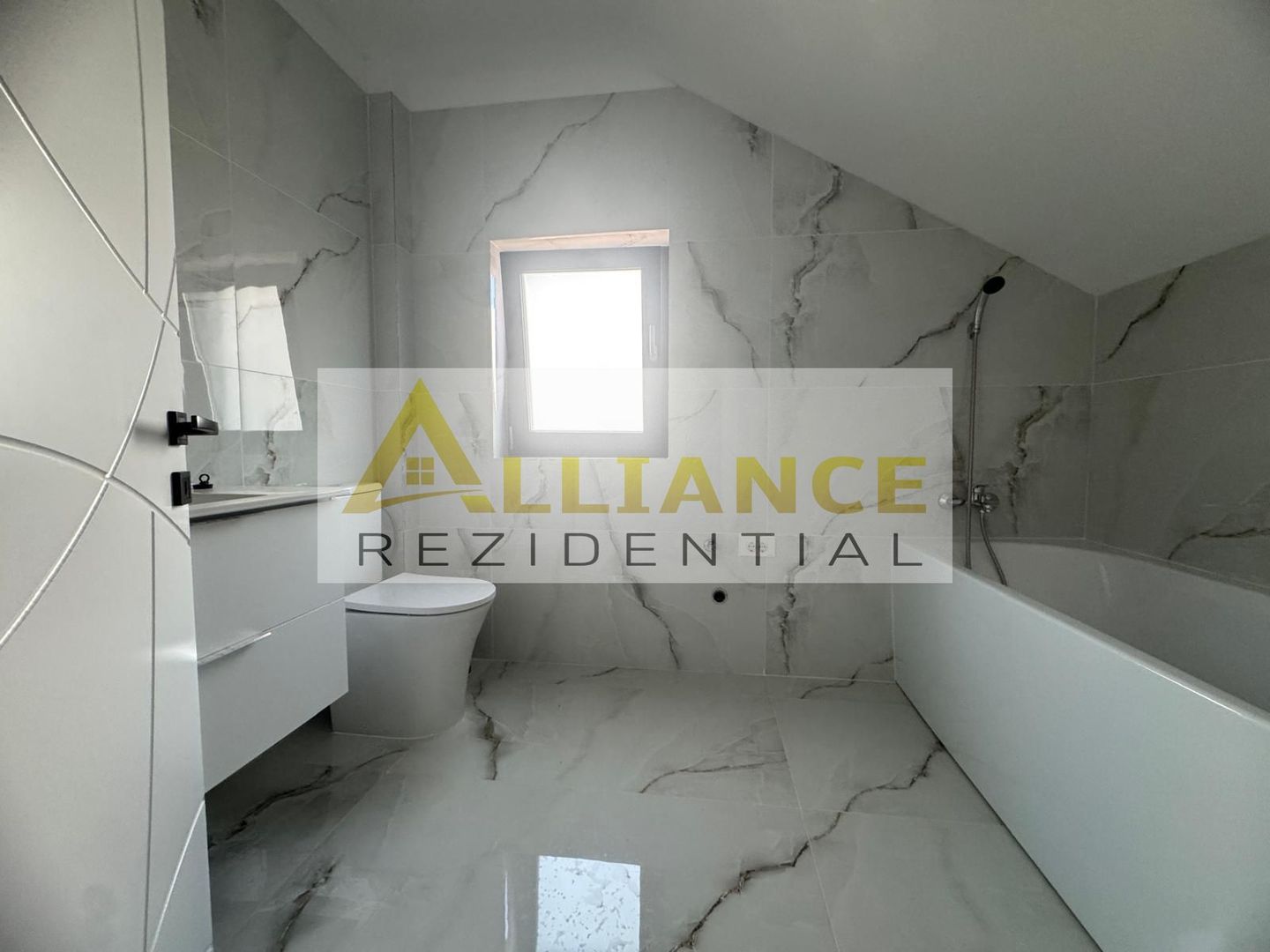 Casa - 4 camere - 144 mp utili - La 5 min de metrou - Poză 9